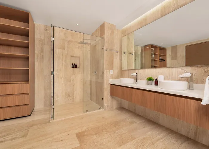 Mistiq Cabos Apartment